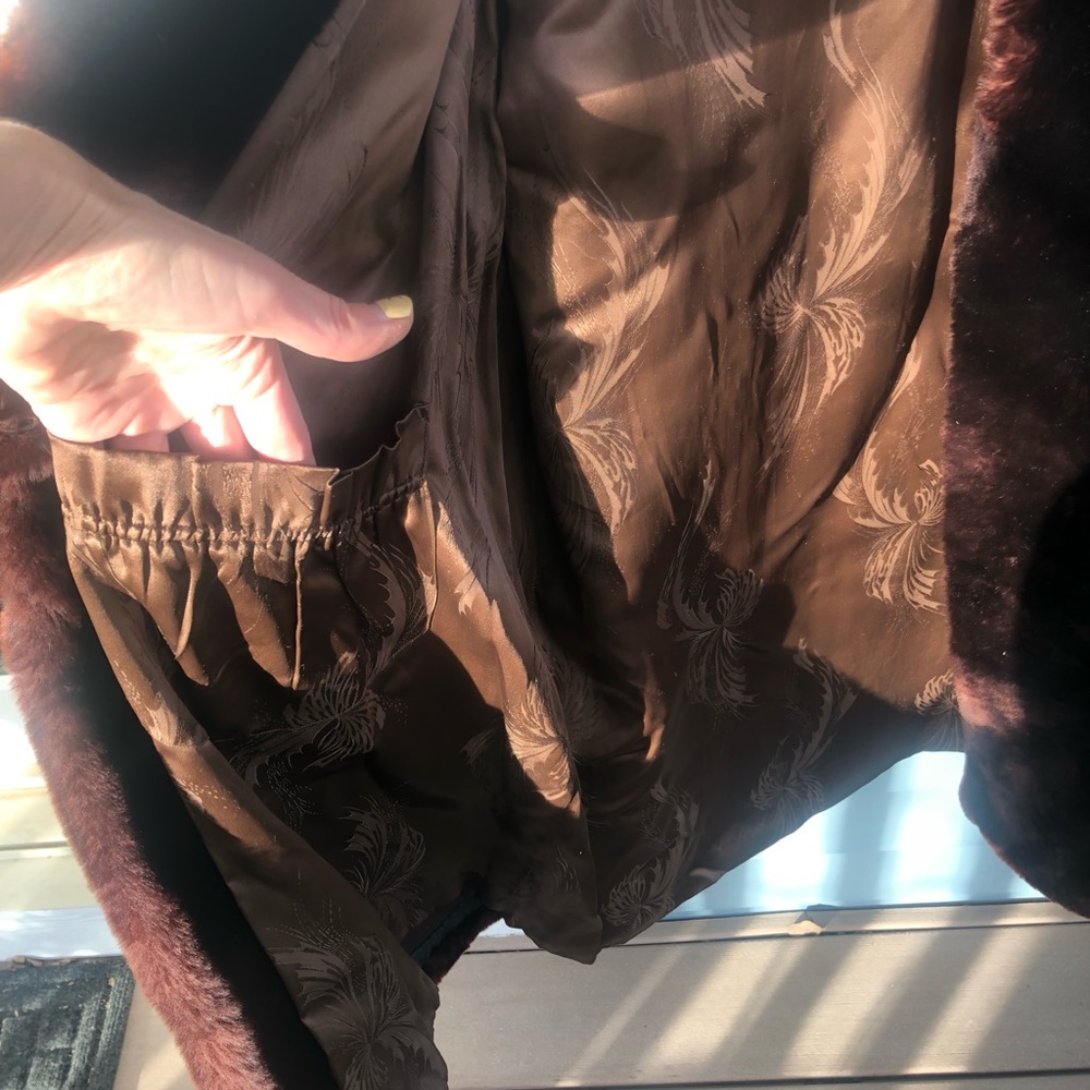 Vintage Mouton Fur Coat - Picture 2 of 4